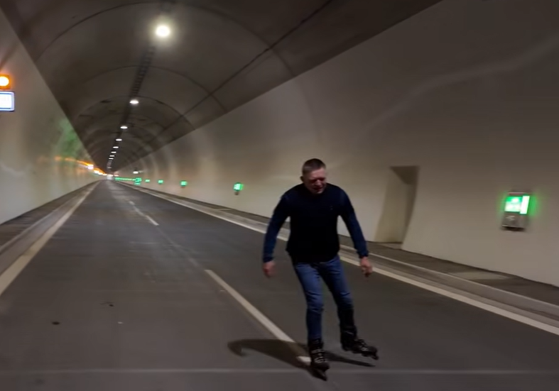 EU country’s PM rollerblades through new road tunnel (VIDEO) — RT World News