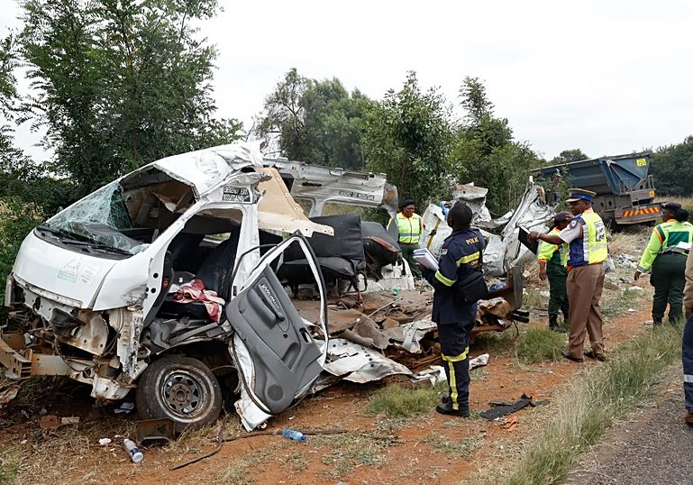 13 schoolchildren killed in tragic road crash south of Johannesburg