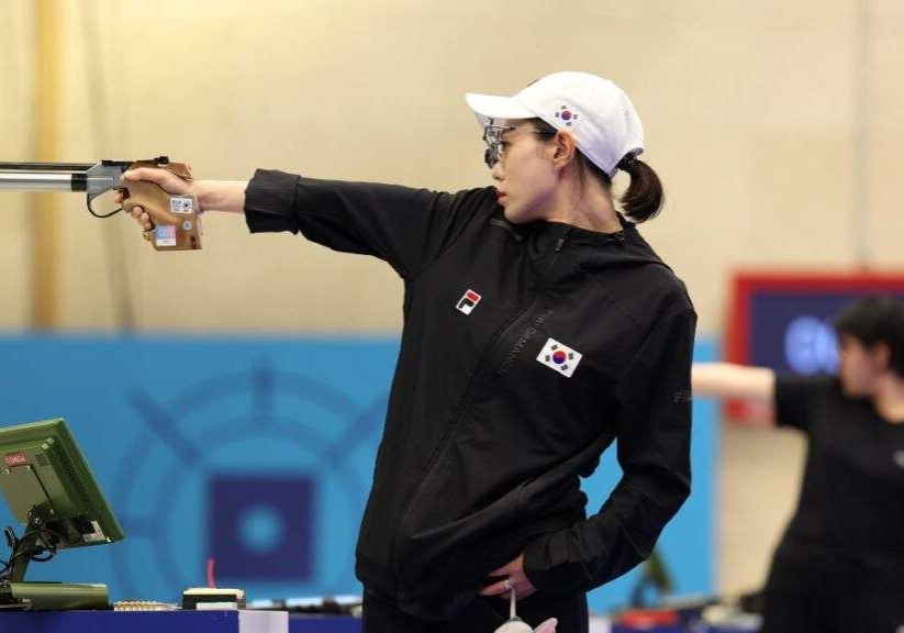 South Korean Sharpshooter Kim Yeji Steals Hearts with Silver Medal South Korean Sharpshooter Kim Yeji Steals Hearts with Silver Medal