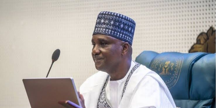 Speaker Abbas inaugurates House Monitoring Committee — Daily Nigerian Speaker Abbas inaugurates House Monitoring Committee — Daily Nigerian