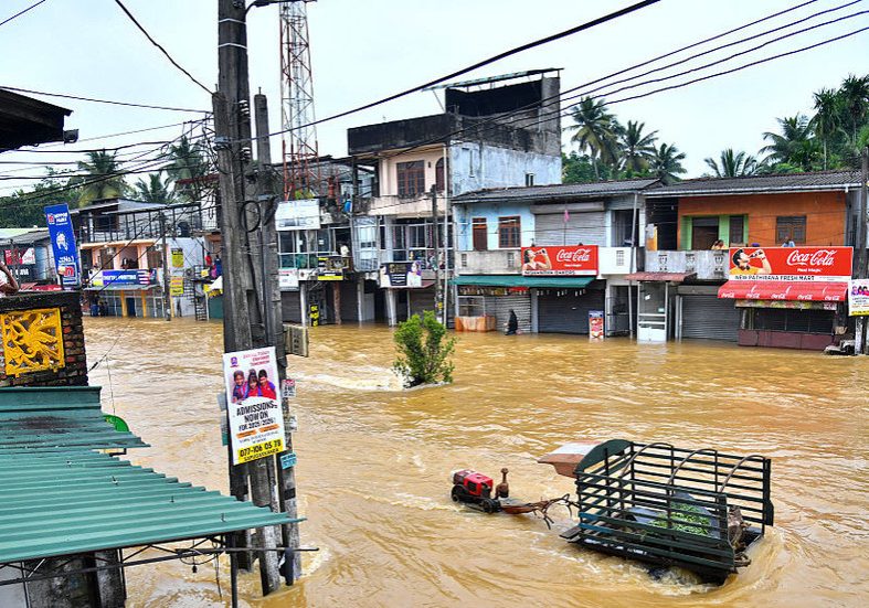 Sri Lanka declares emergency as death toll rises to 330 — RT World News