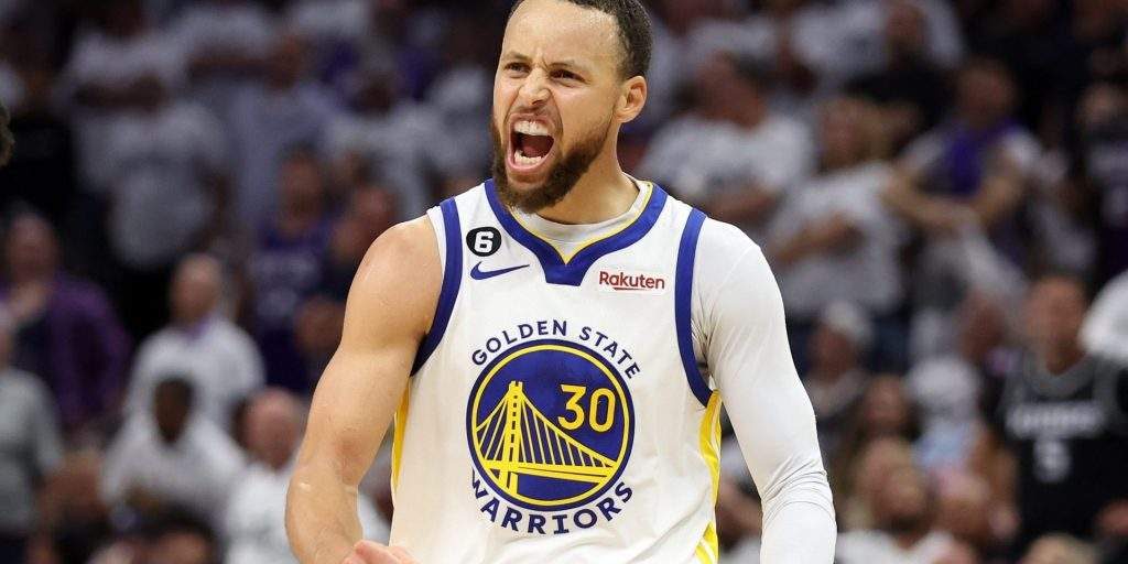 Steph Curry Inks Record Breaking $62.6M Deal with Golden State Warriors Steph Curry Inks Record Breaking $62.6M Deal with Golden State Warriors