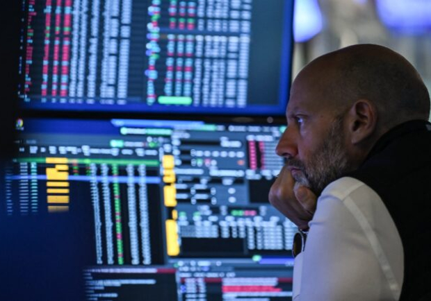 Stock Markets Fall As Trade Relief Fades, Eyes On Data, Earnings 