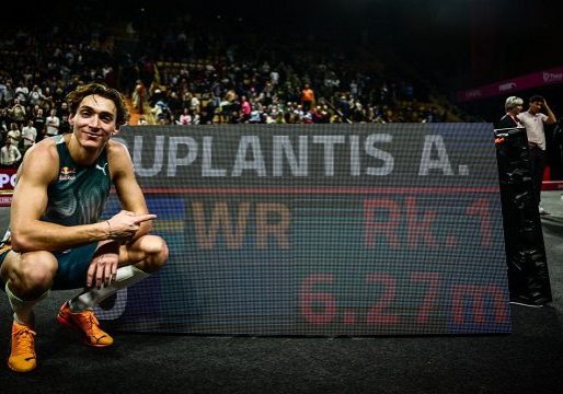 Swedens-Armand-Duplantis-competes-in-the-mens-pole-vault__AthleticsFraIndoorPolevault-4.jpg