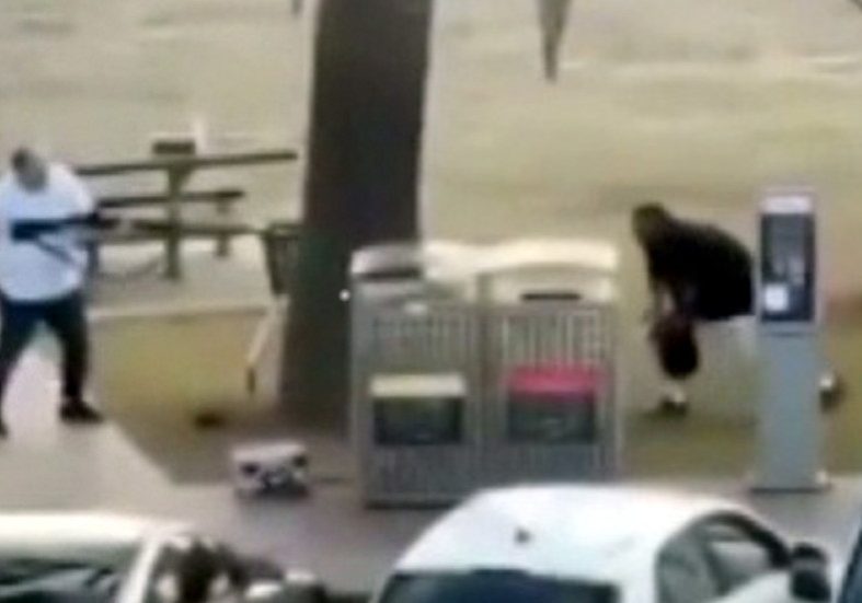 Sydney attack hero stops gunman at Jewish event Brave bystander disarms gunman at Sydney terrorist attack (VIDEO) — RT World News