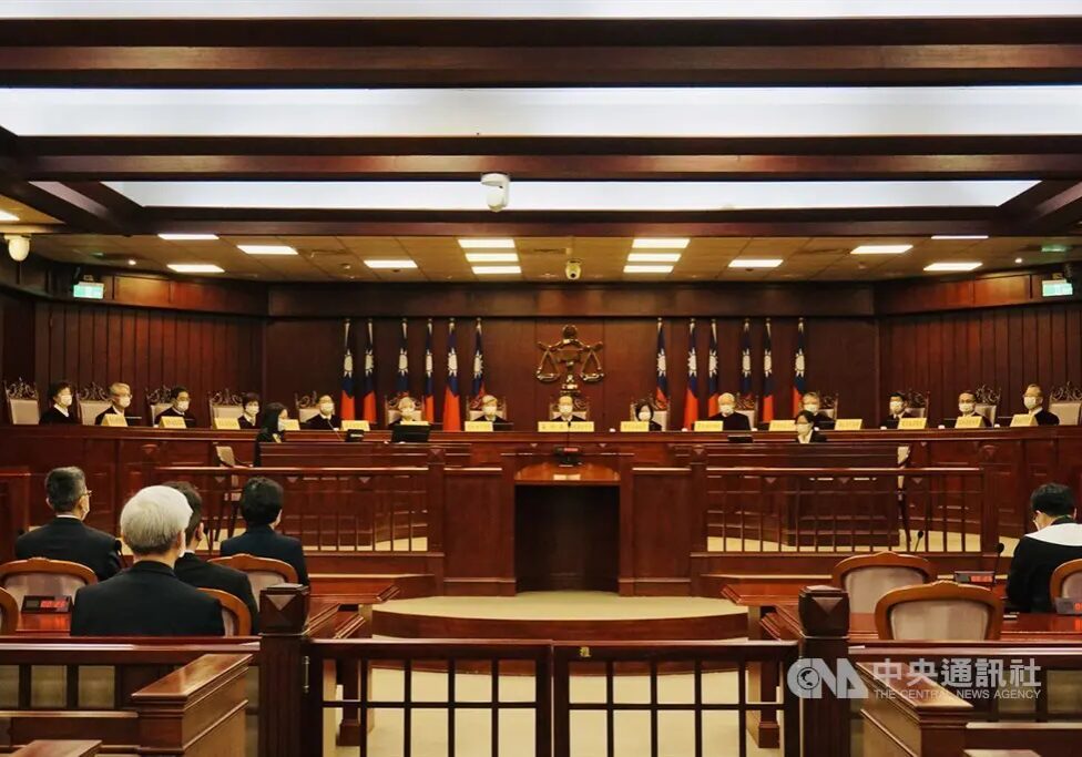 Taiwan Military Officials Sentenced for Leaking Classified Info to China Taiwan Military Officials Sentenced for Leaking Classified Info to China