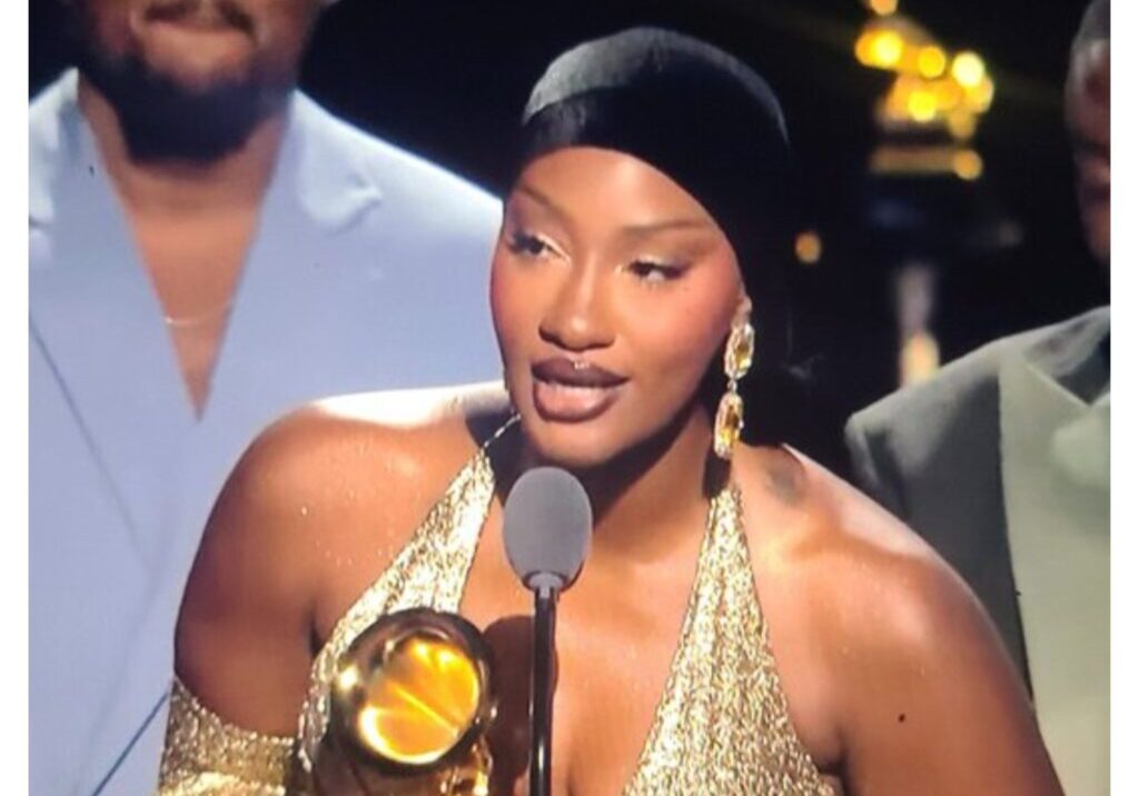 Tems dedicate Grammy award to mother Tems dedicate Grammy award to mother