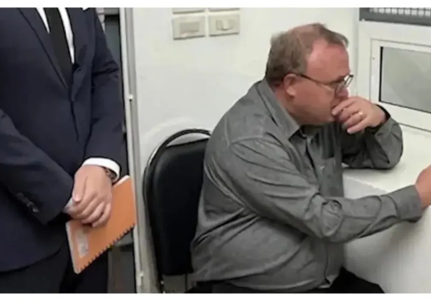 Thailand jails American lecturer for insulting monarchy