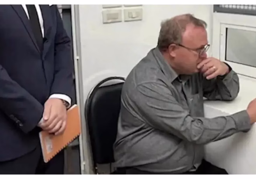 Thailand jails American lecturer for insulting monarchy Thailand jails American lecturer for insulting monarchy