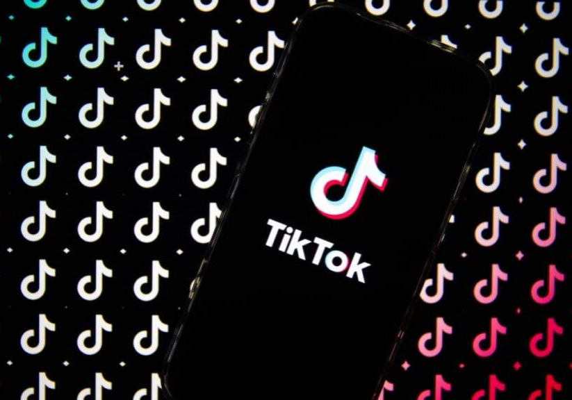 TikTok Rolls Out Group Chat Feature, Adding Up to 32 TikTok Rolls Out Group Chat Feature, Adding Up to 32