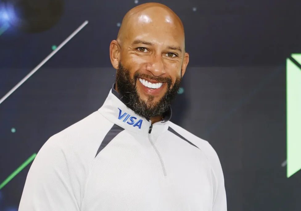 Tim Howard Tips Liverpool, Arsenal, Chelsea, Man City for EPL EPL: Tim Howard names four teams that could win title next season