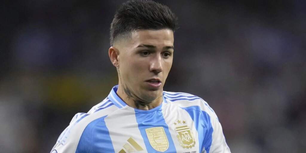 Tony Cascarino: Enzo Fernandez Must Be Sold After Racist Video