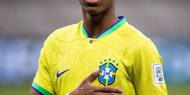Transfer Chelsea set to sign Willian Transfer Chelsea set to sign Willian