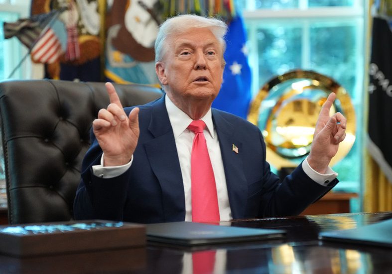 Trump Backs Putin’s Peace Plan for Ukraine to Cede Donbass Trump in favor of territorial concessions by Ukraine – media — RT World News