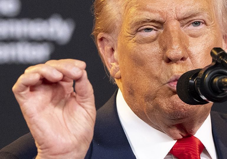 Trump-Putin Summit: Stop Ukraine War or Face Consequences Trump warns of "severe consequences" if Russia doesn't stop war in Ukraine