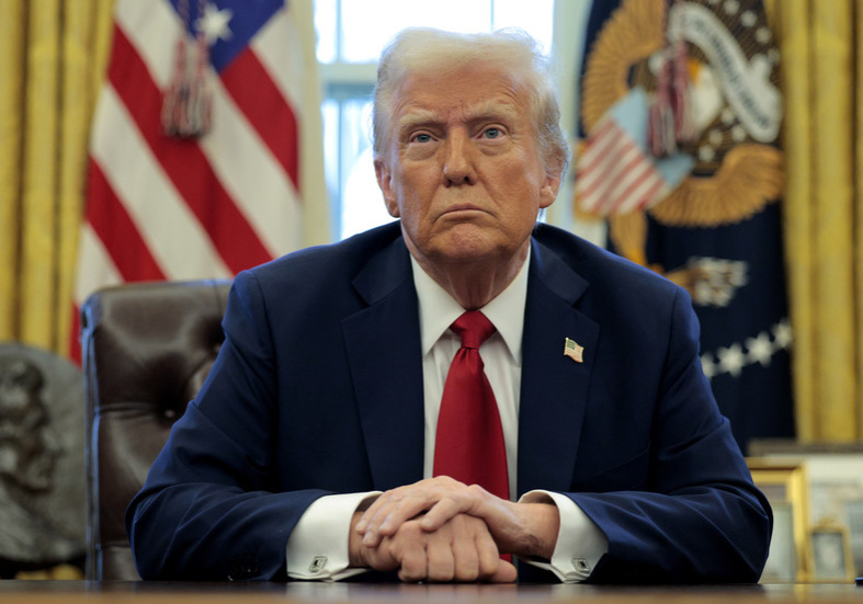 Trump issues new threat to BRICS — RT World News