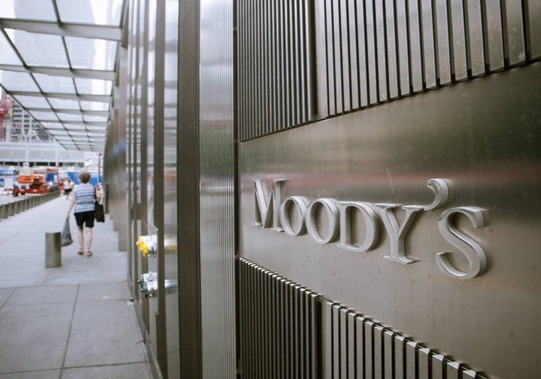 US ‘on precipice’ of recession – Moody’s — RT Business News