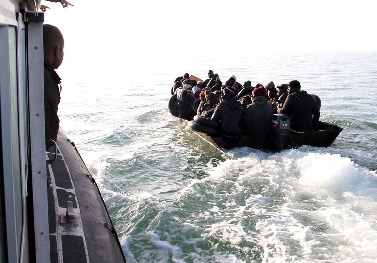 Tunisia repatriates thousands of migrants amid mediterranean migration pressure