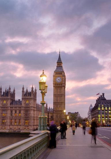 UK teeters on economic collapse – Telegraph — RT Business News