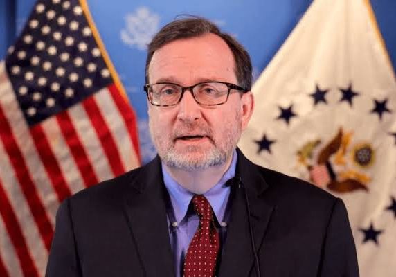 U.S. Ambassador Warns Nigerian Students: Visa Risks for Skipping Classes U.S to revoke visa of students who skip classes — Daily Nigerian