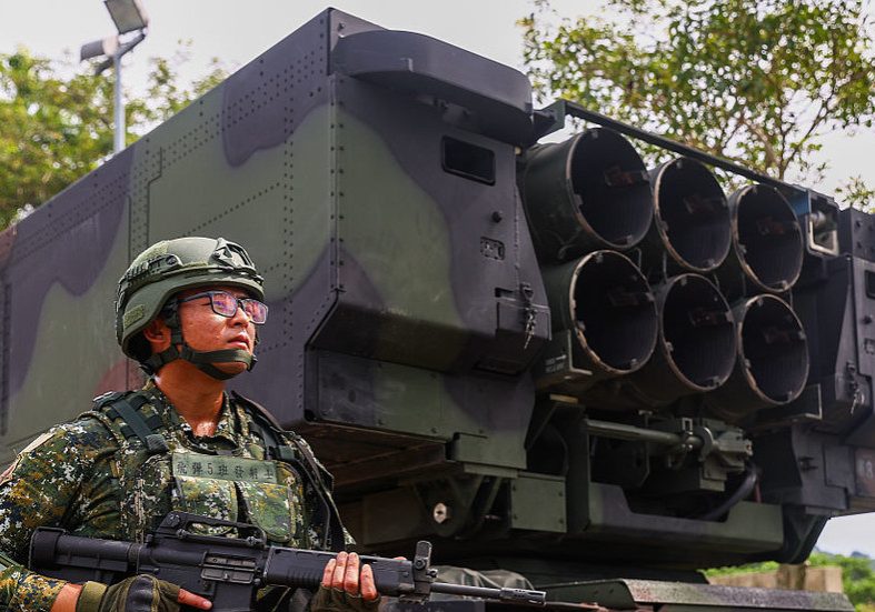 US announces largest-ever arms sale to Taiwan  — RT World News