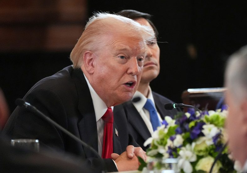 Trump sees ‘progress’ in resolving Ukraine conflict — RT World News