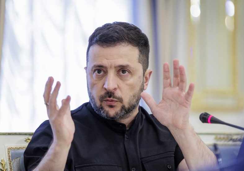 Zelensky refuses EU states Russian oil and gas — RT World News