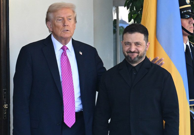 Ukraine seeks US long-range missiles to strike Russia Zelensky pushing Trump to reverse Tomahawk decision — RT World News