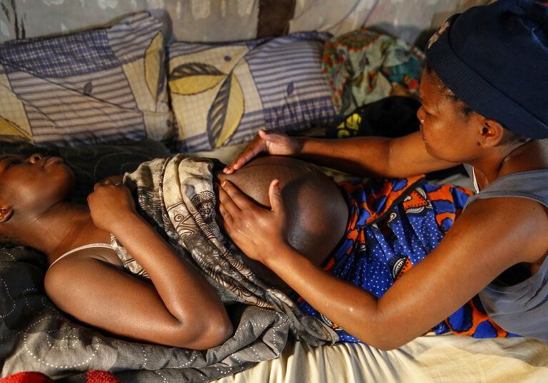 Ultrasound Devices Revolutionize Maternal Care in Remote Kenya Ultrasound Devices Revolutionize Maternal Care in Remote Kenya