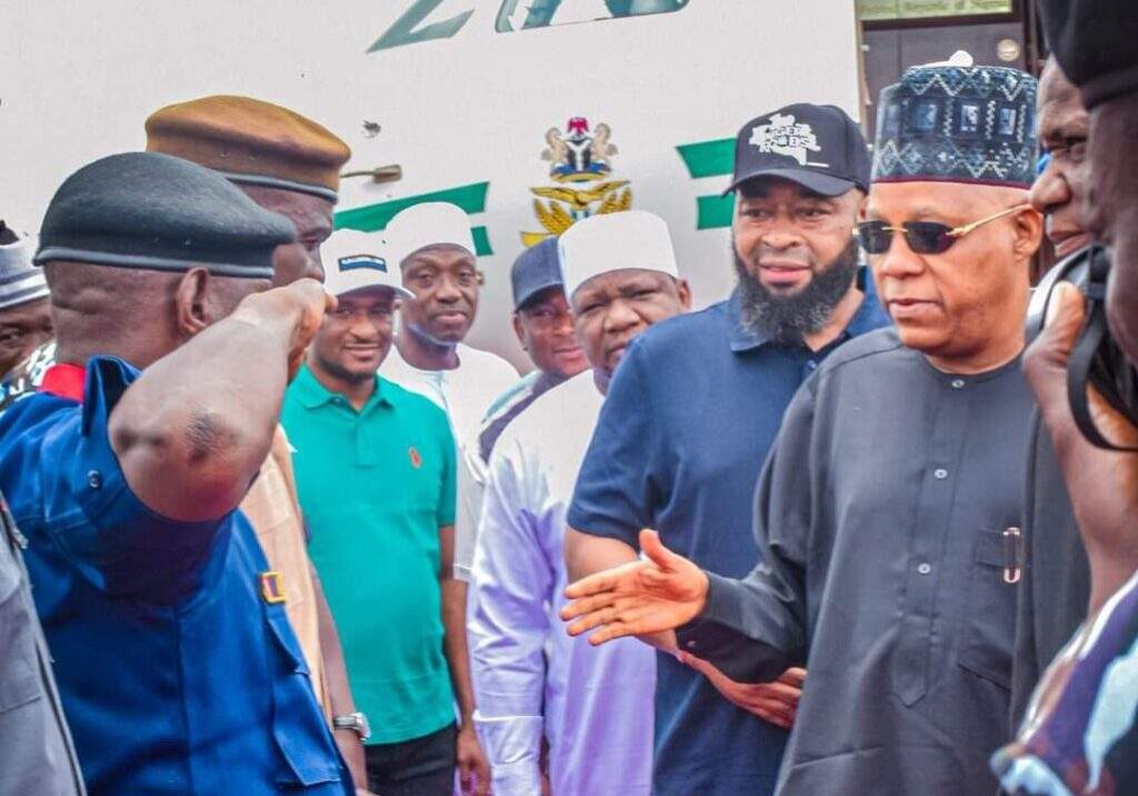 VP Visits Niger's Flood Displaced Commits N3bn Emergency Aid