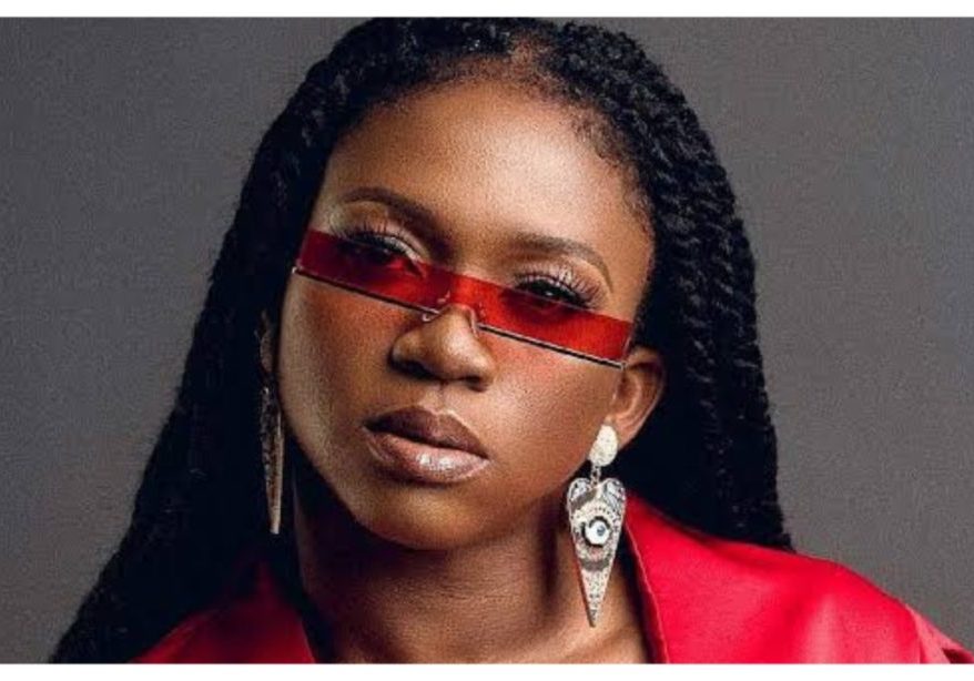 Why I used to wear three bras at the same time - Singer Waje