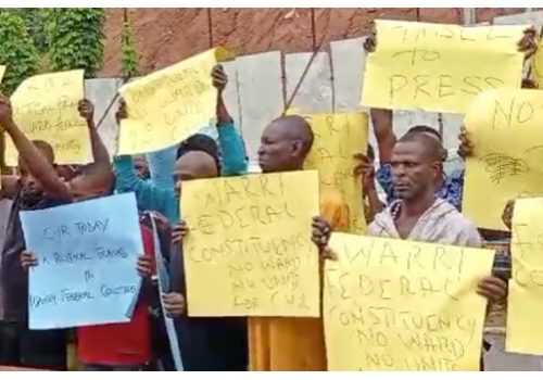 Warri Constituency Leaders Protest At INEC HQ, Seek Stoppage Of Voter Registration • Channels Television