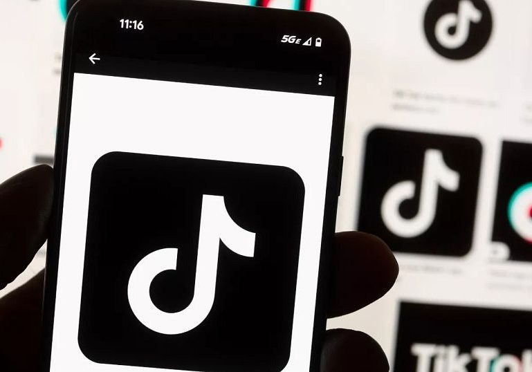 White House Launches Official TikTok Account Amid Looming Ban White House opens TikTok account despite upcoming ban