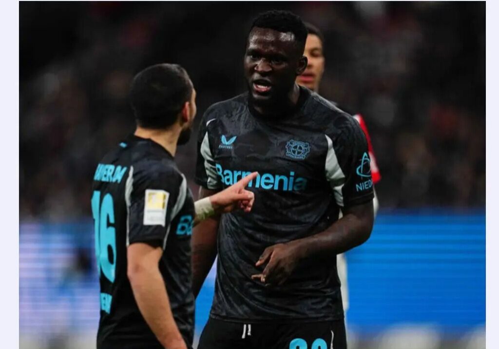 Xabi Alonso reacts as Boniface fights with Buendia over missed chance