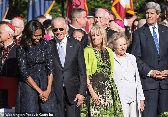 m obama m obama