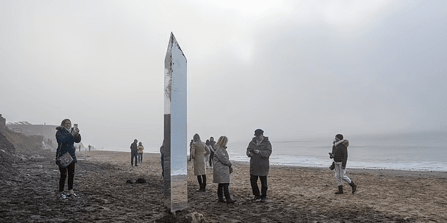 monolith 2 monolith 2