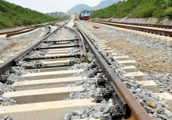 rail tracksw rail tracksw