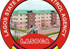 48676 residents accuse lagos agency officials of assaulting estate guards