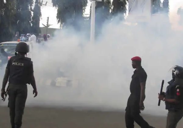 FCT Council elections: Teargas disrupts vote counting at Kuchaku polling unit in Kuje