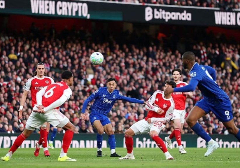 Premier League releases statement on penalty decision as Arsenal beat Everton 2-0