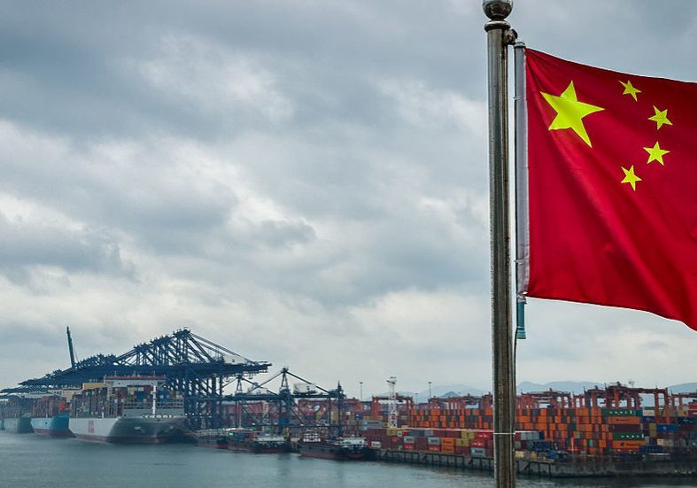 China orders domestic refineries to ignore US sanctions — RT World News