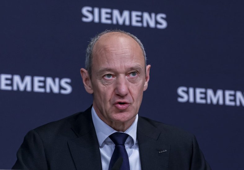 EU push for AI sovereignty could lead to ‘disaster’ – Siemens boss — RT Business News