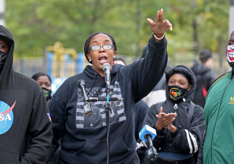 BLM scammer ordered to repay hundreds of thousands of dollars — RT World News