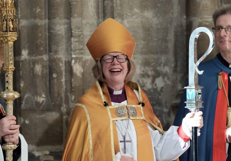 Church of England gets its first female leader — RT World News