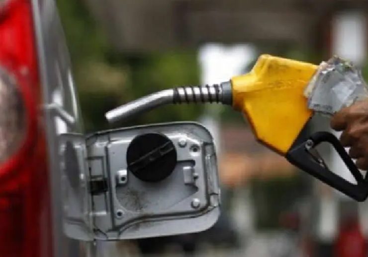 Nigerians express outrage over recent petrol price hike