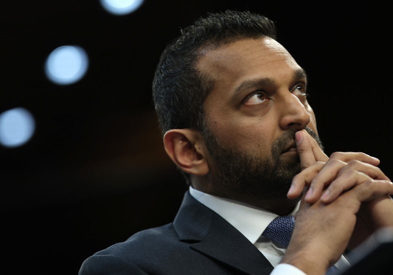 FBI chief threatens to sue The Atlantic over report about his drinking — RT World News