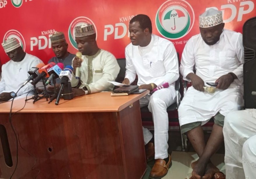 Kwara PDP kicks as state govt moves to reopen alleged robbery case against Saraki, others