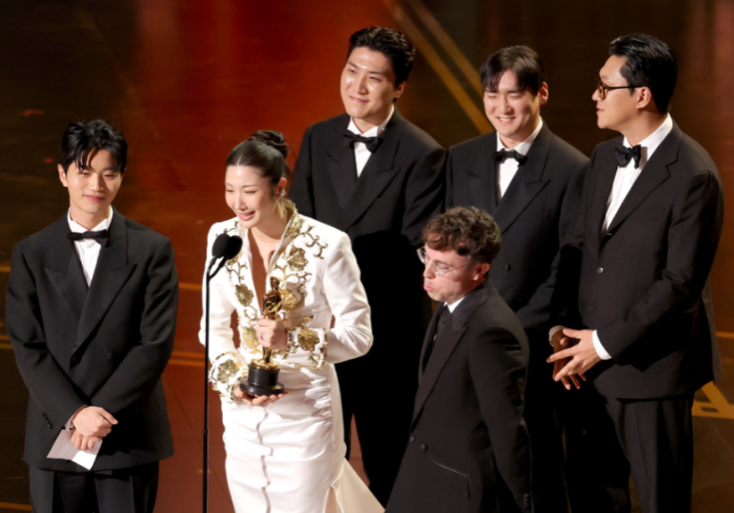 Social media furious after 'Kpop Demon Hunters' gets played off during 'Golden' Oscars win