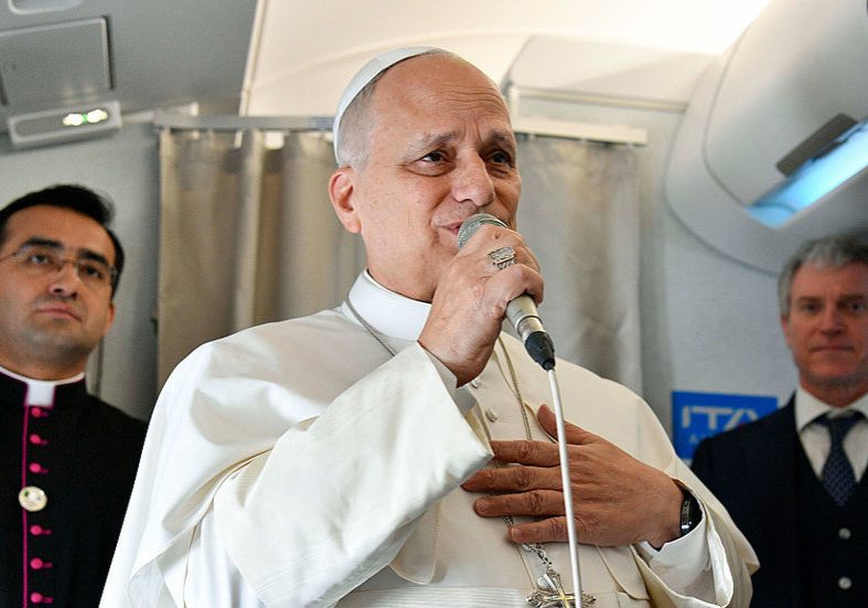 Pope Leo XIV denies ‘tyrants’ speech aimed at Trump — RT World News