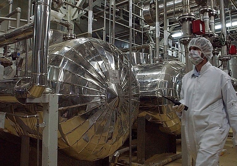 Russia repeats offer to take Iran's enriched uranium